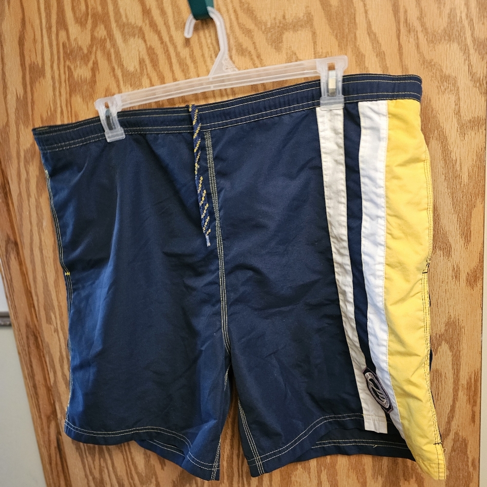 MENS SWIM TRUNKS SIZE XXL